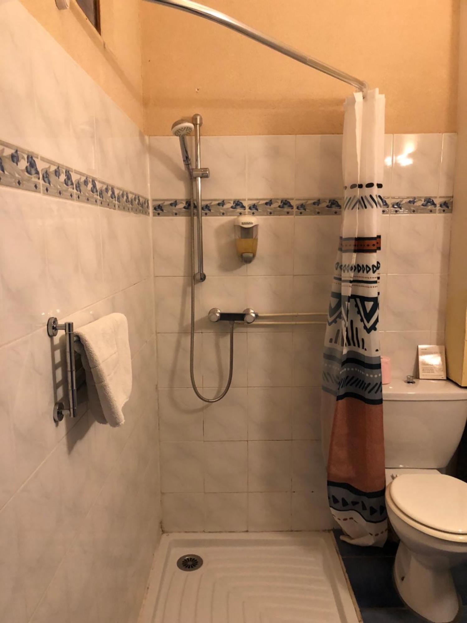 Le Dauphine Hotel Chatillon-en-Diois Ngoại thất bức ảnh
